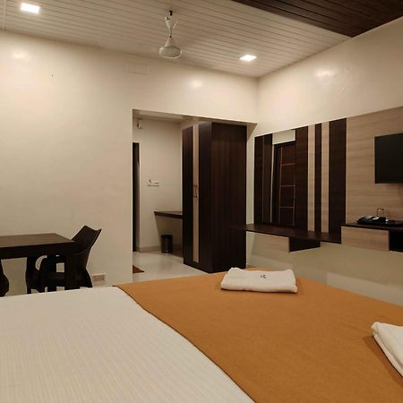 Park Inn Beach Resort Chennai Eksteriør billede