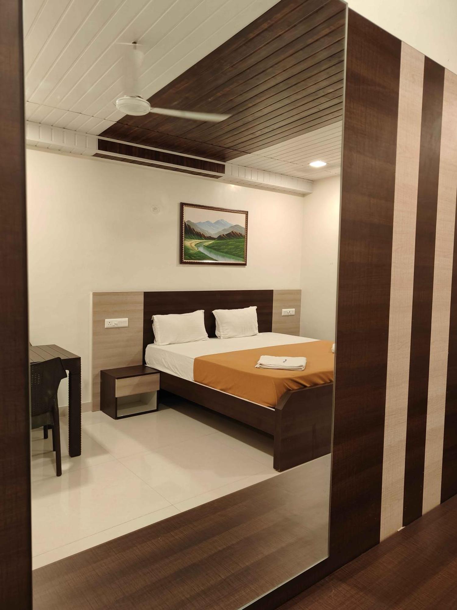 Park Inn Beach Resort Chennai Eksteriør billede