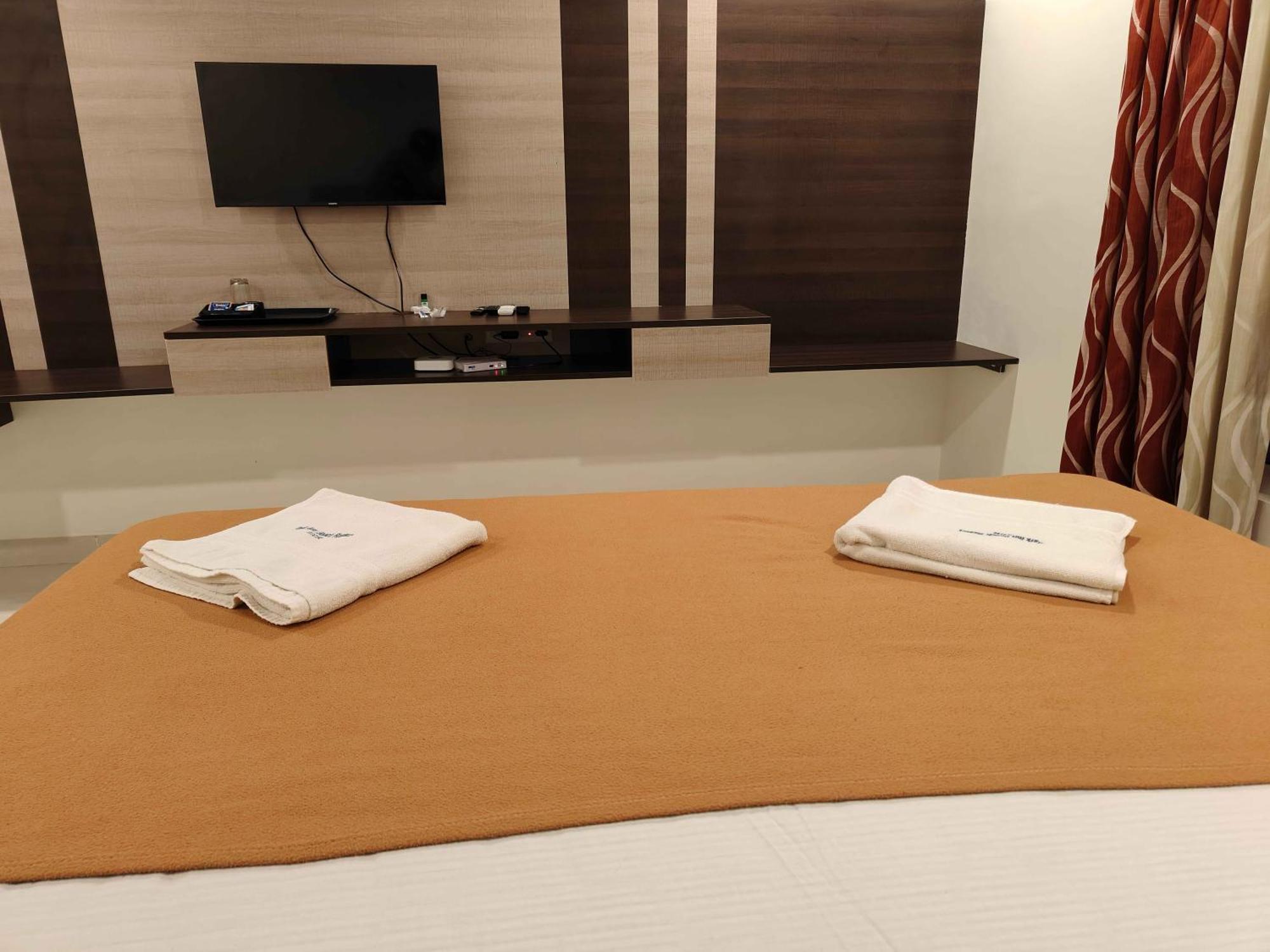 Park Inn Beach Resort Chennai Eksteriør billede