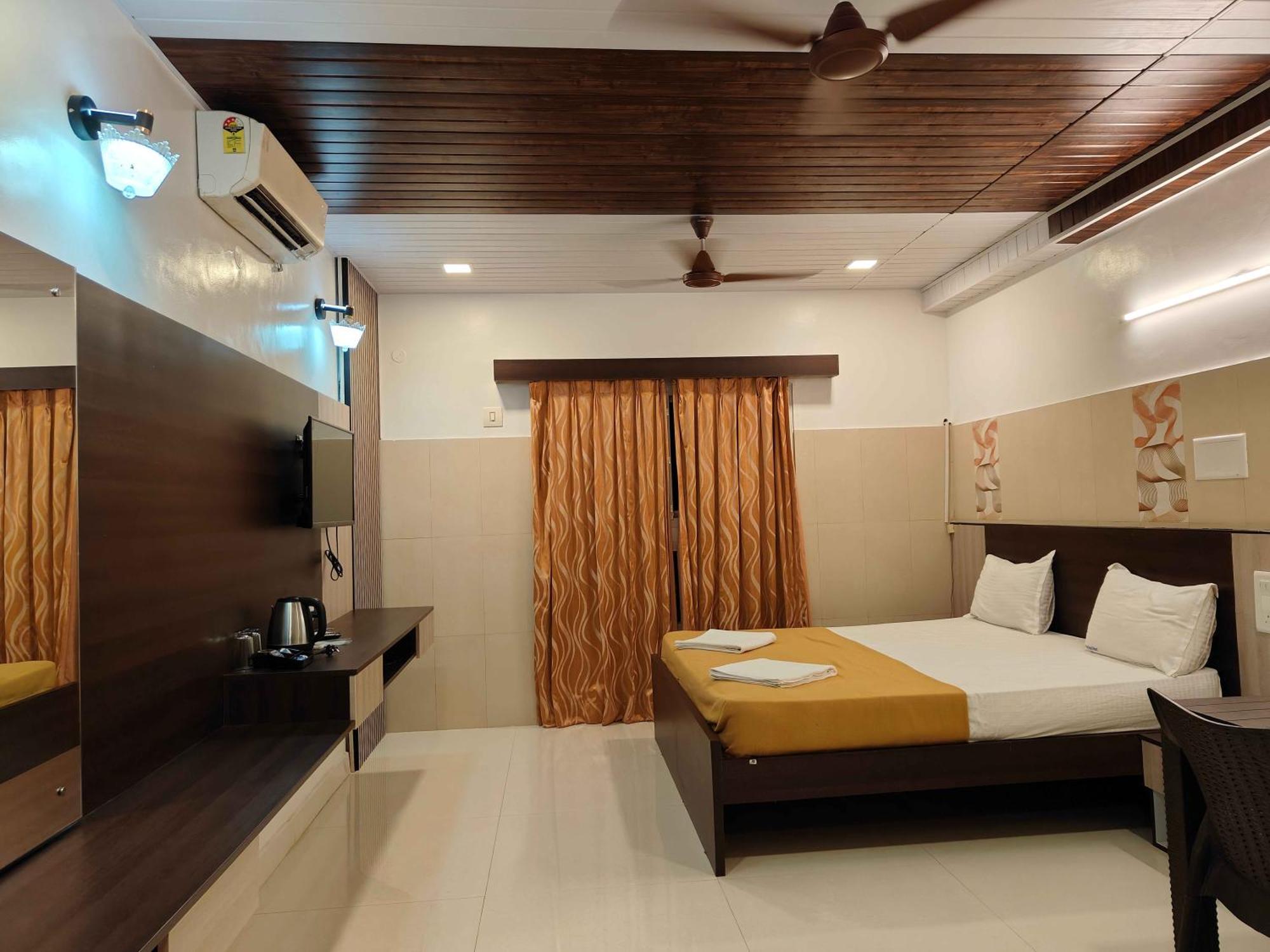Park Inn Beach Resort Chennai Eksteriør billede